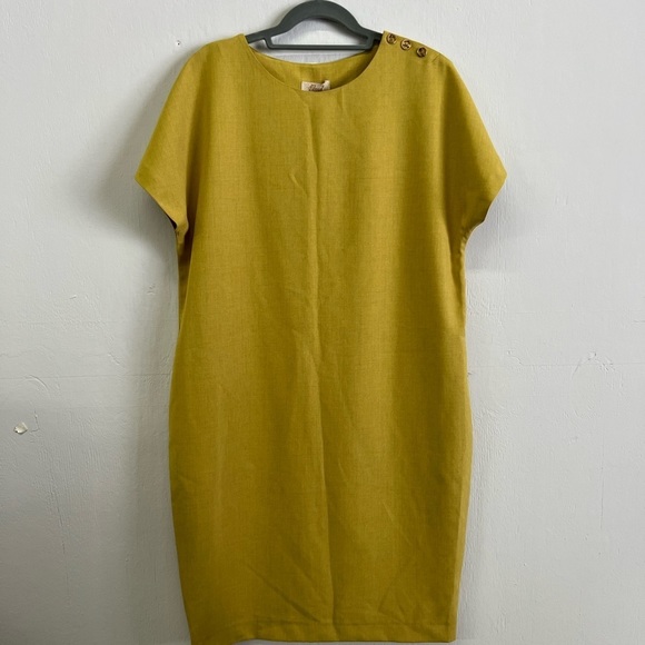 Chartreuse dress - Picture 1 of 4